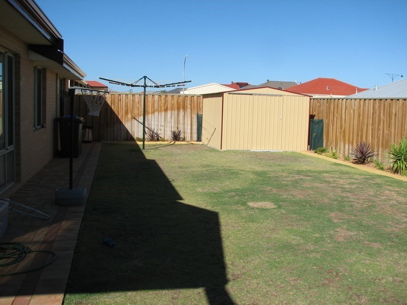 31 Tobermory Boulevard, Ellenbrook WA 6069