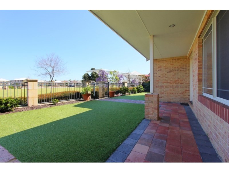 11 Anfield Crescent, Aveley WA 6069