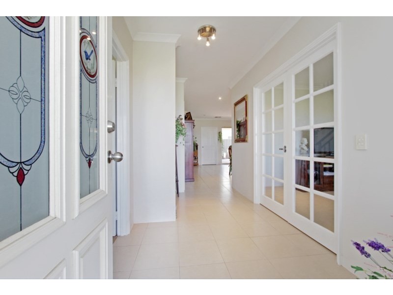 11 Anfield Crescent, Aveley WA 6069