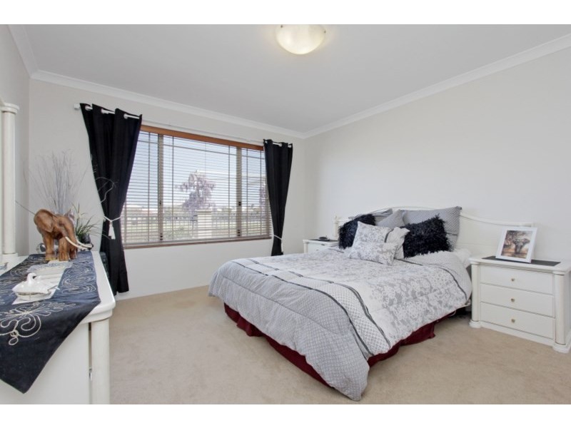 11 Anfield Crescent, Aveley WA 6069