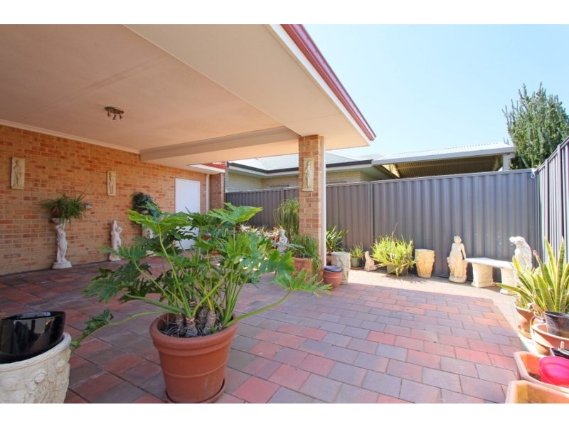 11 Anfield Crescent, Aveley WA 6069