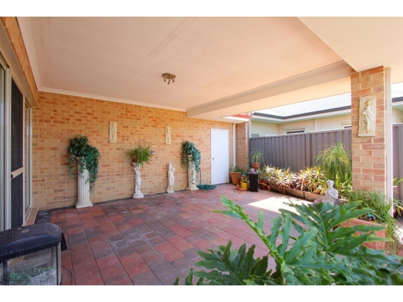 11 Anfield Crescent, Aveley WA 6069