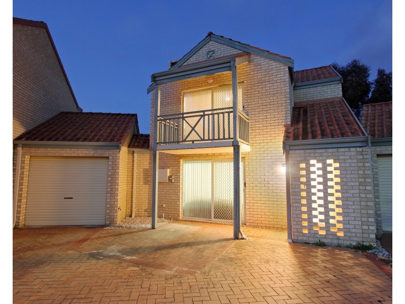 15 Watervista Close, The Vines WA 6069