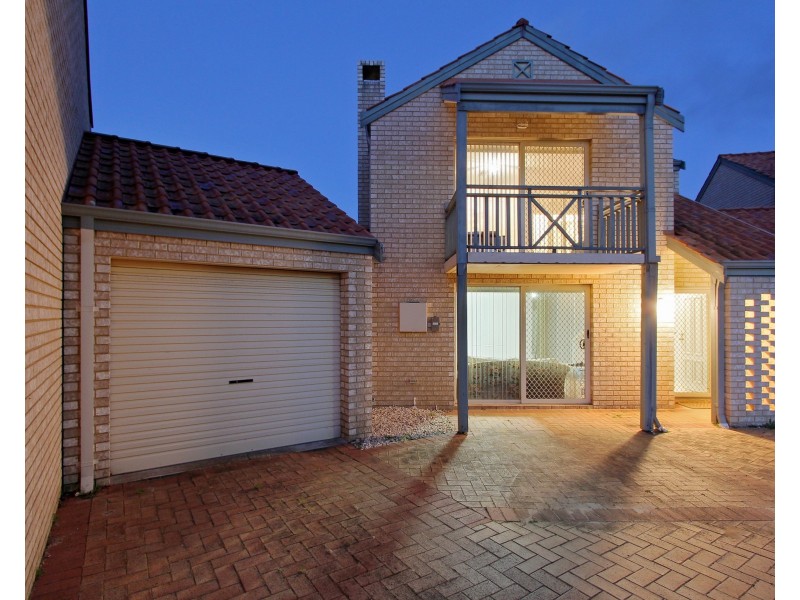15 Watervista Close, The Vines WA 6069