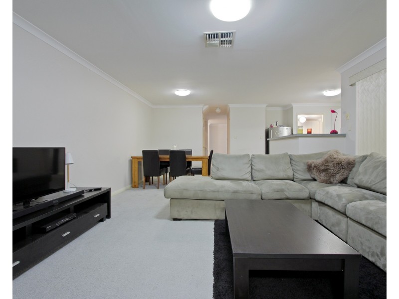15 Watervista Close, The Vines WA 6069