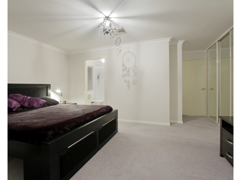 15 Watervista Close, The Vines WA 6069