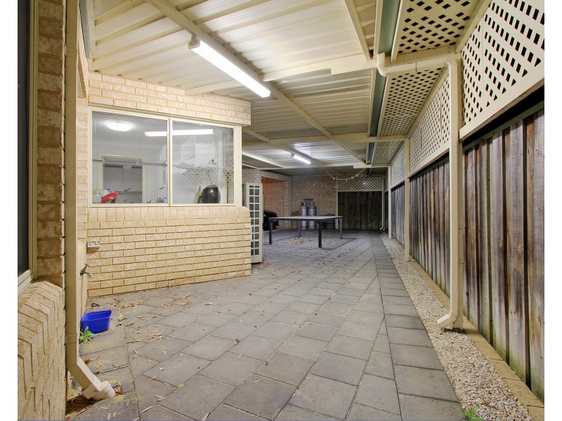 15 Watervista Close, The Vines WA 6069