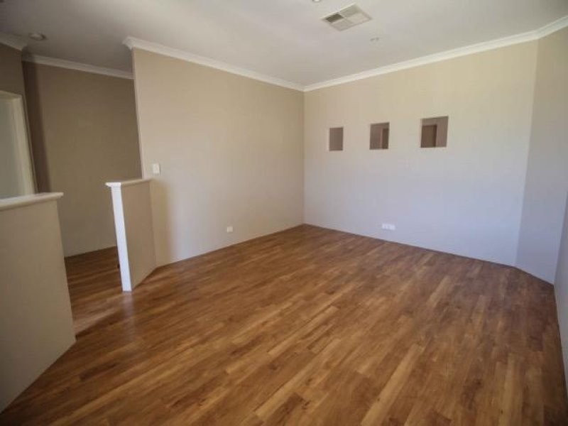 70 Fantail Crescent, Ellenbrook WA 6069