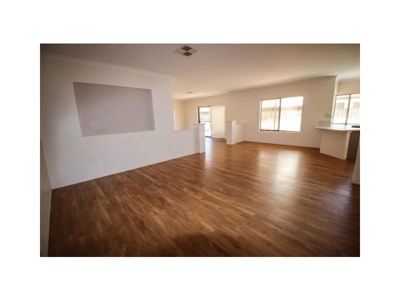 70 Fantail Crescent, Ellenbrook WA 6069