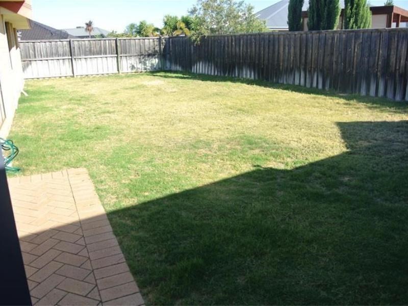 70 Fantail Crescent, Ellenbrook WA 6069