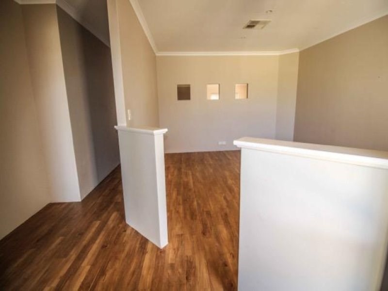 70 Fantail Crescent, Ellenbrook WA 6069
