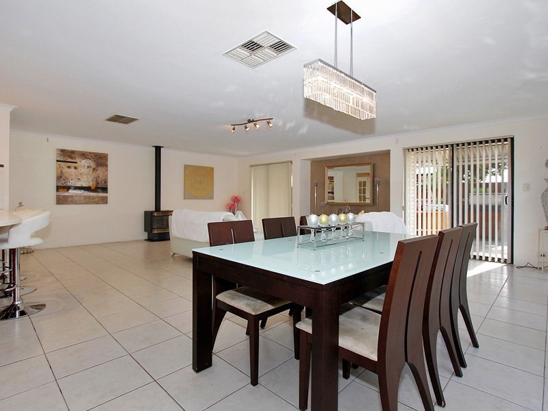 41 Tokara Avenue, Henley Brook WA 6055