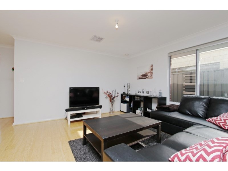 15 Donatti Retreat, Caversham WA 6055