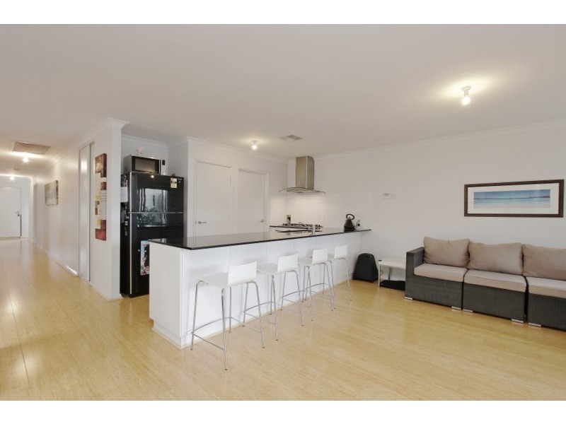 15 Donatti Retreat, Caversham WA 6055