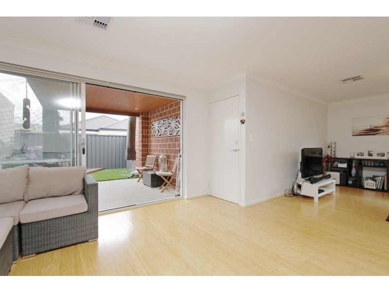 15 Donatti Retreat, Caversham WA 6055