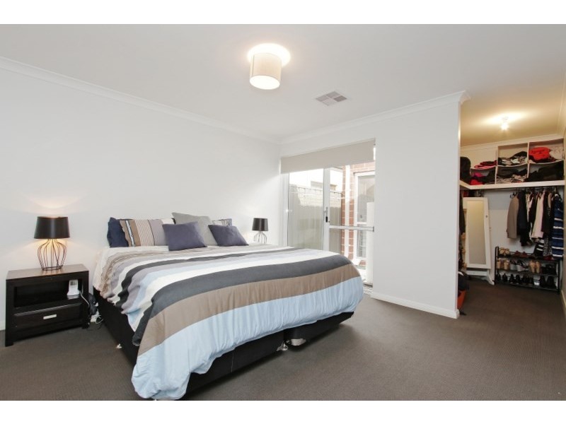 15 Donatti Retreat, Caversham WA 6055