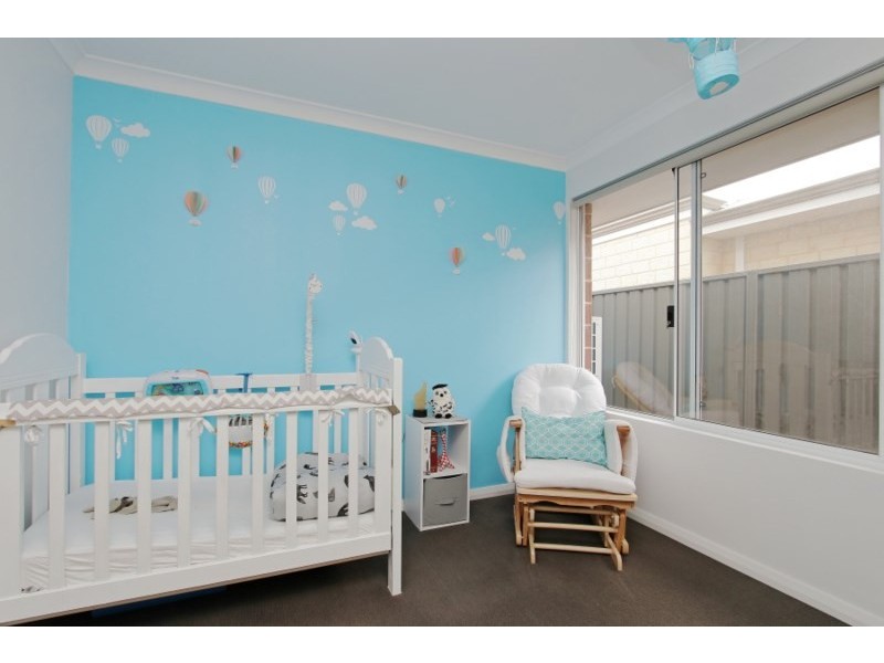 15 Donatti Retreat, Caversham WA 6055