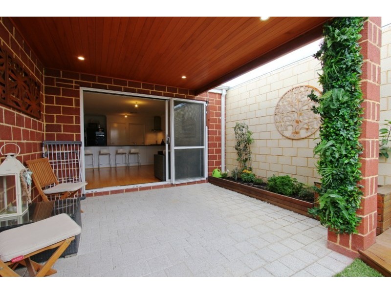 15 Donatti Retreat, Caversham WA 6055