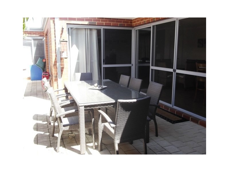 27 Parnham Avenue, Ellenbrook WA 6069
