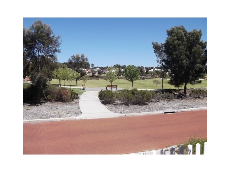 27 Parnham Avenue, Ellenbrook WA 6069
