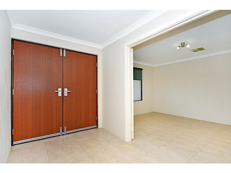10 Satine Turn, Aveley WA 6069