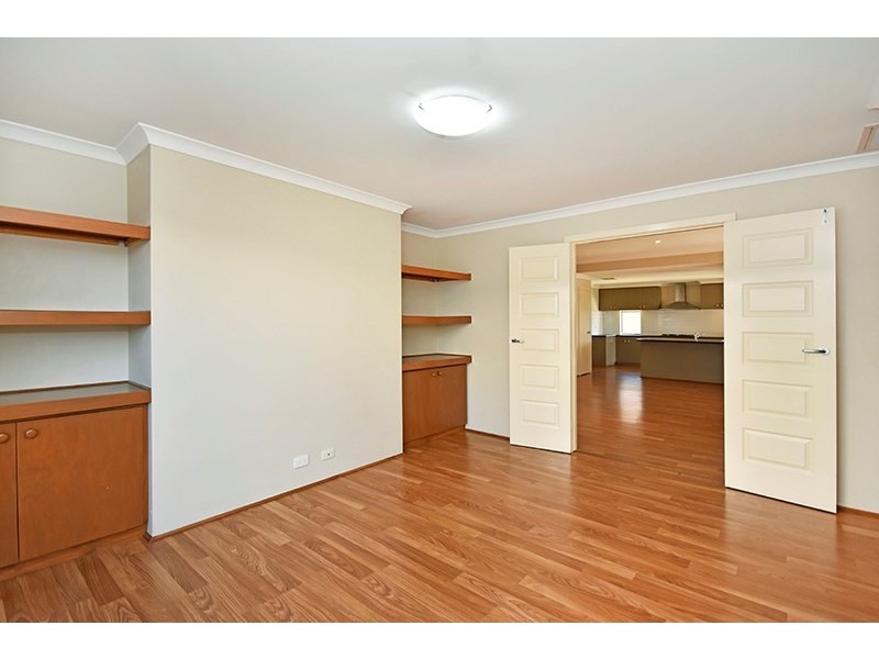 10 Satine Turn, Aveley WA 6069
