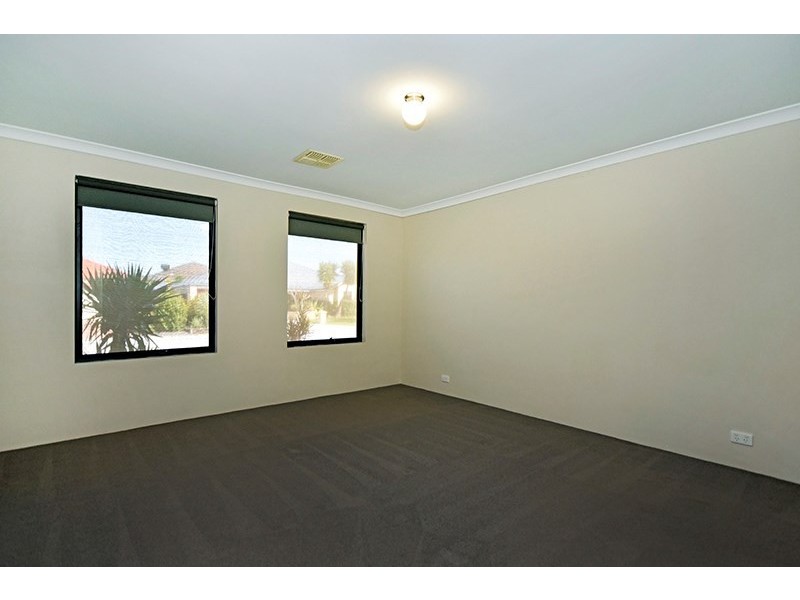 10 Satine Turn, Aveley WA 6069