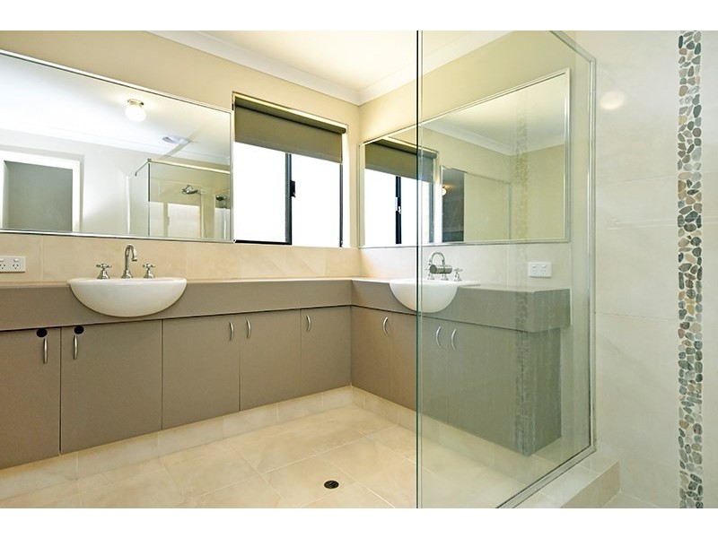 10 Satine Turn, Aveley WA 6069