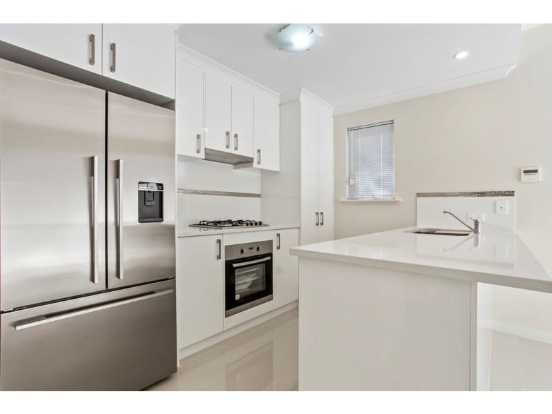 11/2 Maffina Parade, Ellenbrook WA 6069