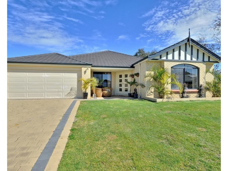 7 Cozens Road, Tapping WA 6065