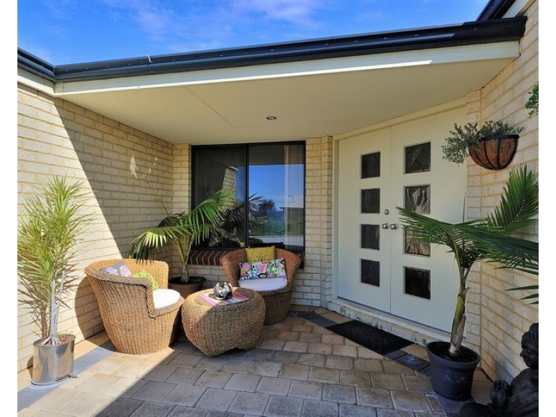 7 Cozens Road, Tapping WA 6065