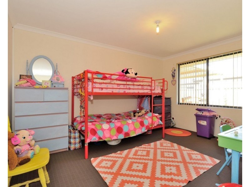 7 Cozens Road, Tapping WA 6065