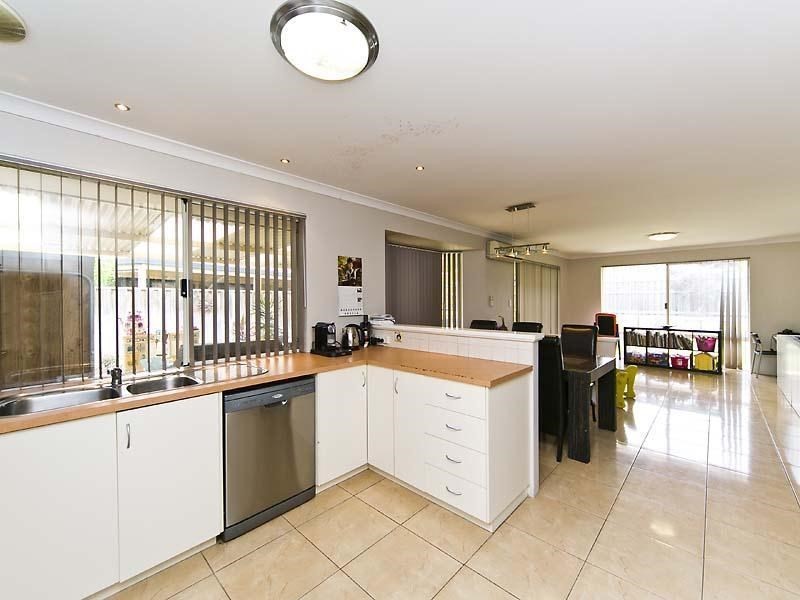 3 Granesse Drive, Ellenbrook WA 6069