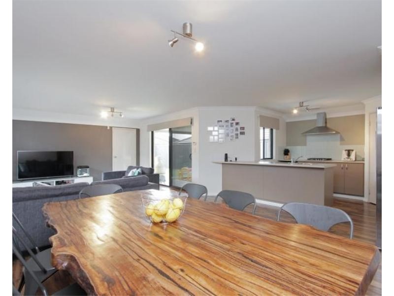 14 MARDEN Grange, Aveley WA 6069