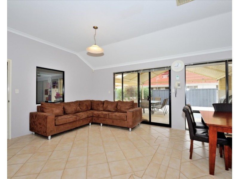 38 Valinco Avenue, Ellenbrook WA 6069