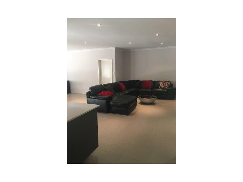 15 Gilbrith Bend, Tapping WA 6065