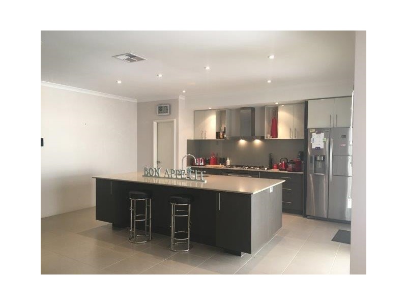 15 Gilbrith Bend, Tapping WA 6065