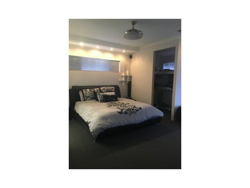 15 Gilbrith Bend, Tapping WA 6065