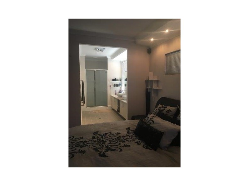 15 Gilbrith Bend, Tapping WA 6065