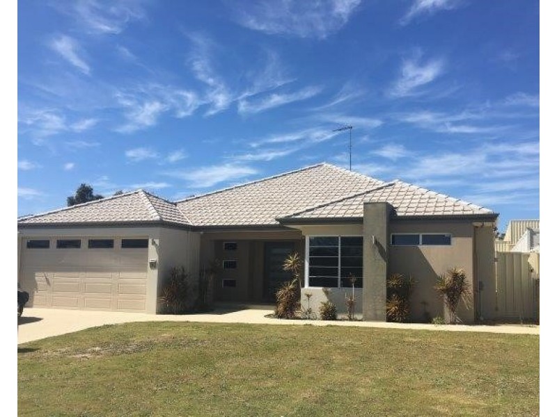 15 Gilbrith Bend, Tapping WA 6065