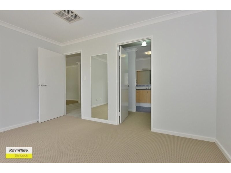 9 Granesse Drive, Ellenbrook WA 6069