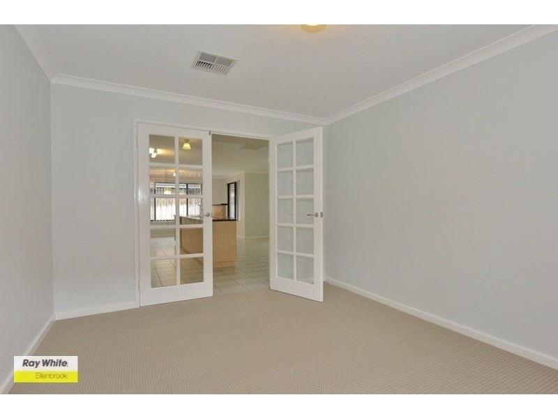 9 Granesse Drive, Ellenbrook WA 6069