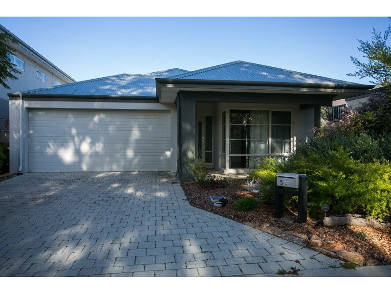 5 Stable Vista, The Vines WA 6069