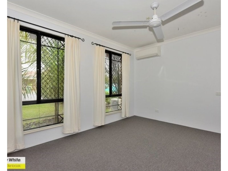 16 Portofino Turn, Ellenbrook WA 6069