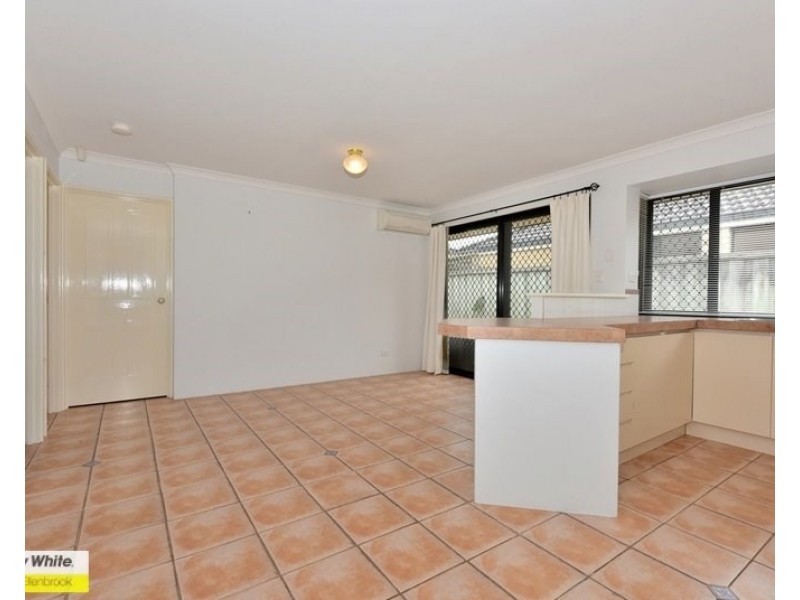 16 Portofino Turn, Ellenbrook WA 6069