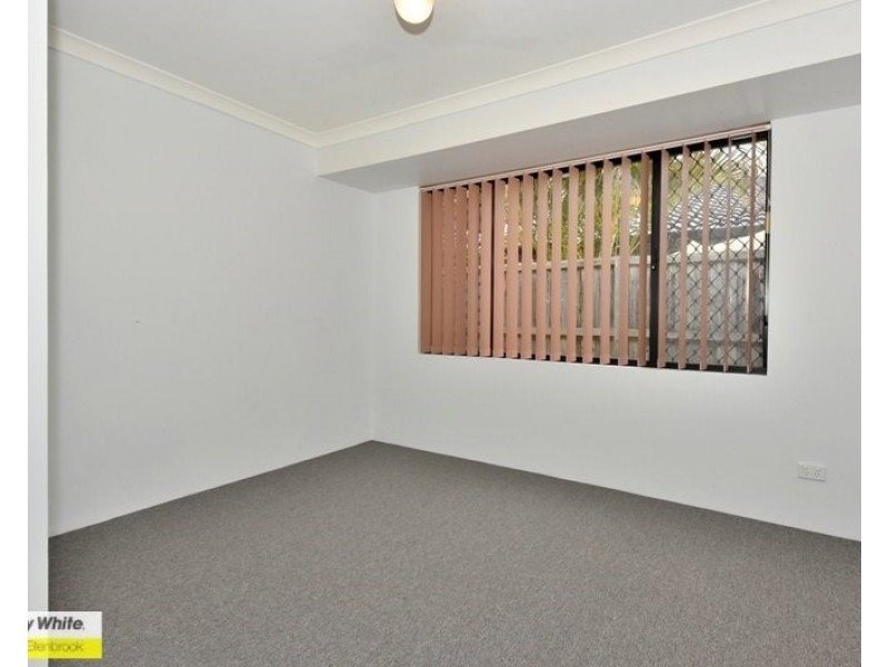 16 Portofino Turn, Ellenbrook WA 6069