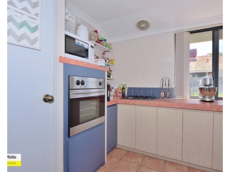 2 Vaucluse Crescent, Ellenbrook WA 6069