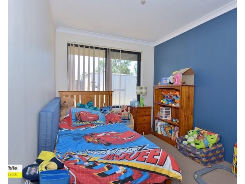 2 Vaucluse Crescent, Ellenbrook WA 6069