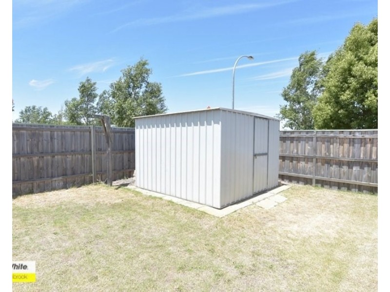 2 Vaucluse Crescent, Ellenbrook WA 6069