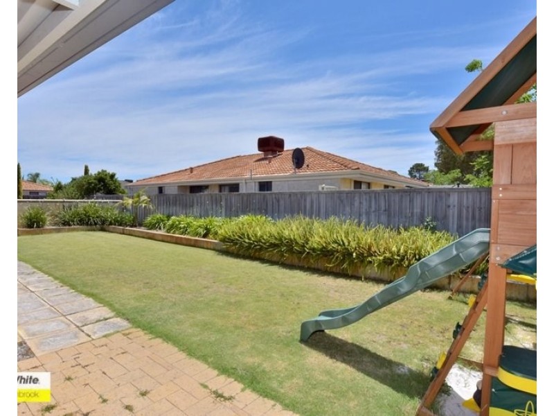 2 Vaucluse Crescent, Ellenbrook WA 6069